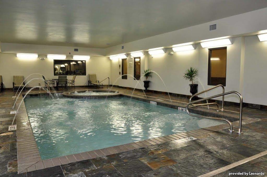 Best Western Plus Desoto Inn & Suites Mansfield Konforlar fotoğraf