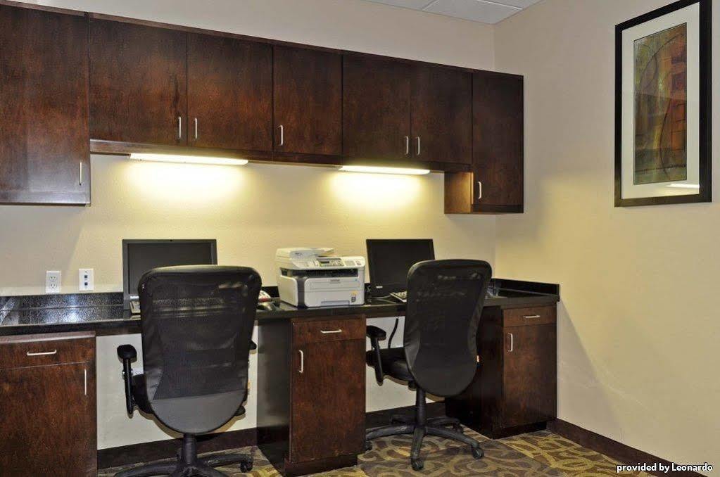Best Western Plus Desoto Inn & Suites Mansfield Konforlar fotoğraf